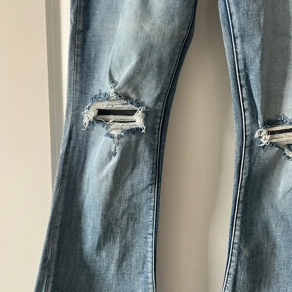 Distressed Flared Women's Jeans - Picture 2 of 5